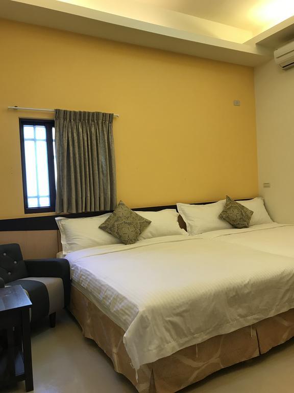 Lucky Bear Guesthouse 馬公市 エクステリア 写真