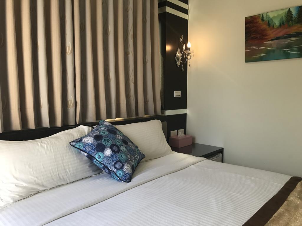 Lucky Bear Guesthouse 馬公市 エクステリア 写真