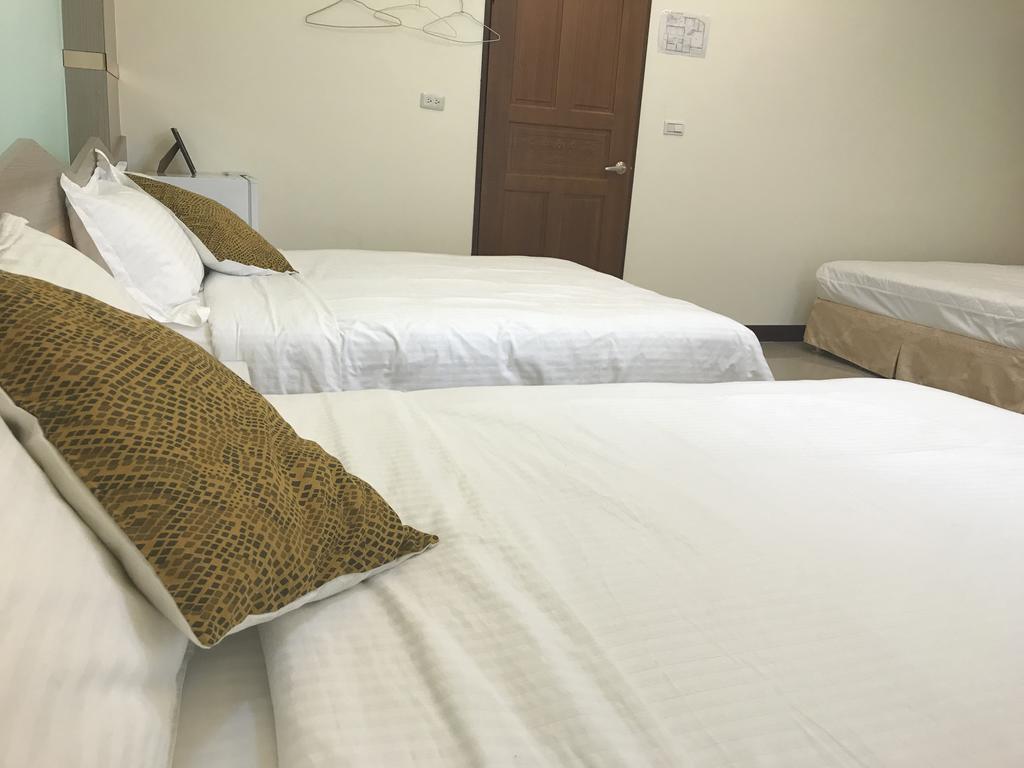 Lucky Bear Guesthouse 馬公市 エクステリア 写真