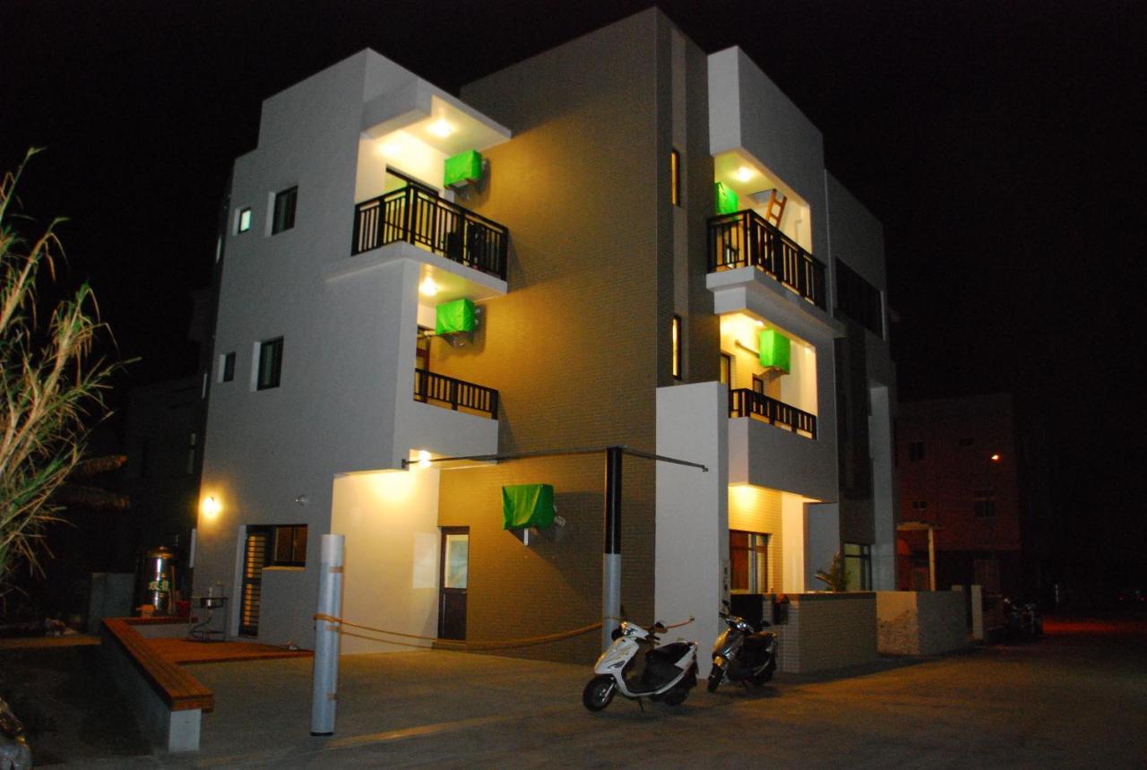 Lucky Bear Guesthouse 馬公市 エクステリア 写真